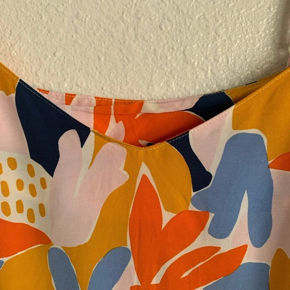 Cassie Byrnes x Uniqlo Floral Dress (Medium) - Picture 4 of 11